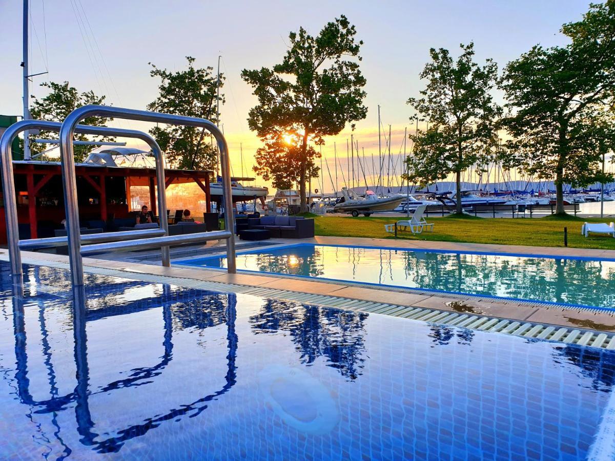 Bl Lakeside Apartman Балатонлелле Экстерьер фото